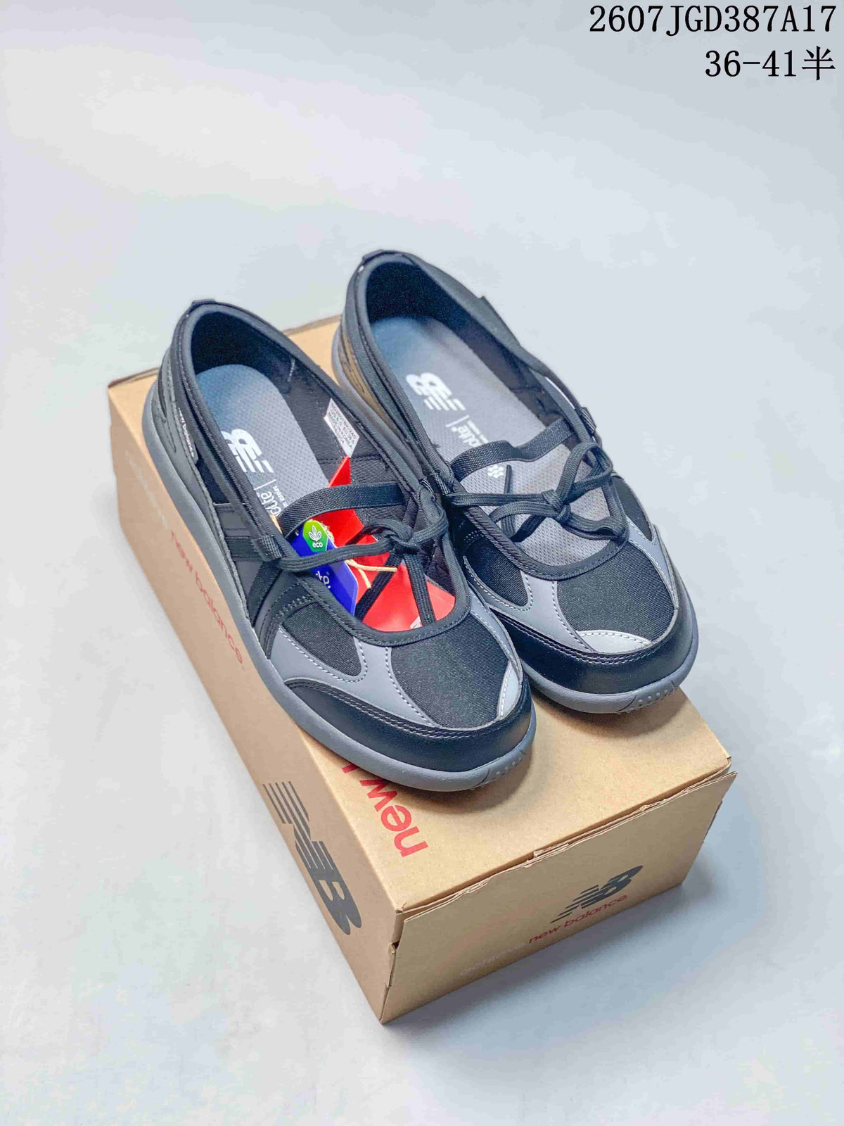 Women's New Balance WD Low-Top Sneakers Black Gray 07JGD38 - product image from the listing.