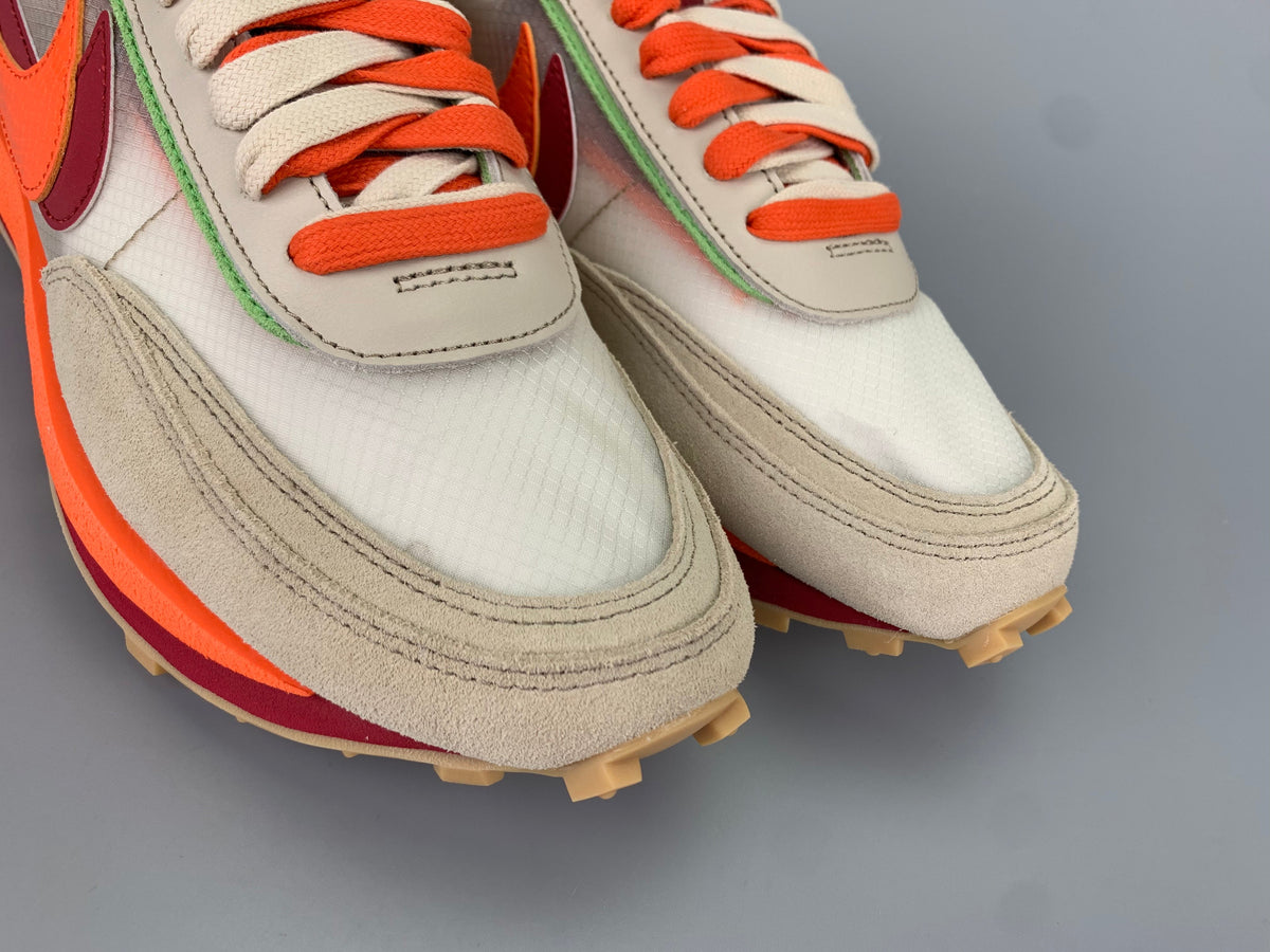 Nike LDWaffle CLOT x sacai DH1347-100 Trainers - product image from the listing.