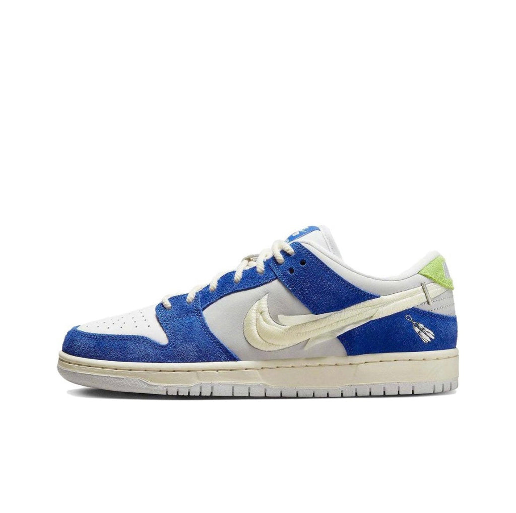 Nike SB Dunk Low Fly Streetwear Gardenia in Blue DQ5130-400 - product image from the listing.