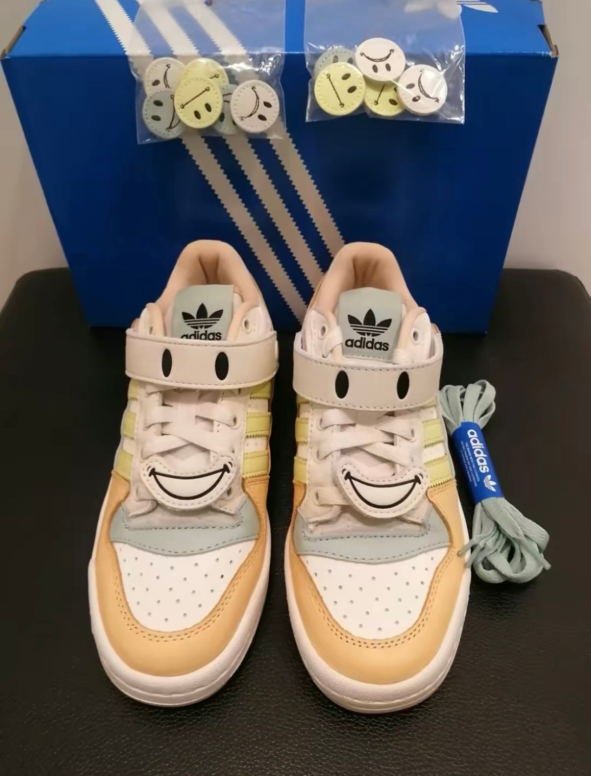 Adidas Originals Forum 84 Low Trainers GW4427 - product image from the listing.