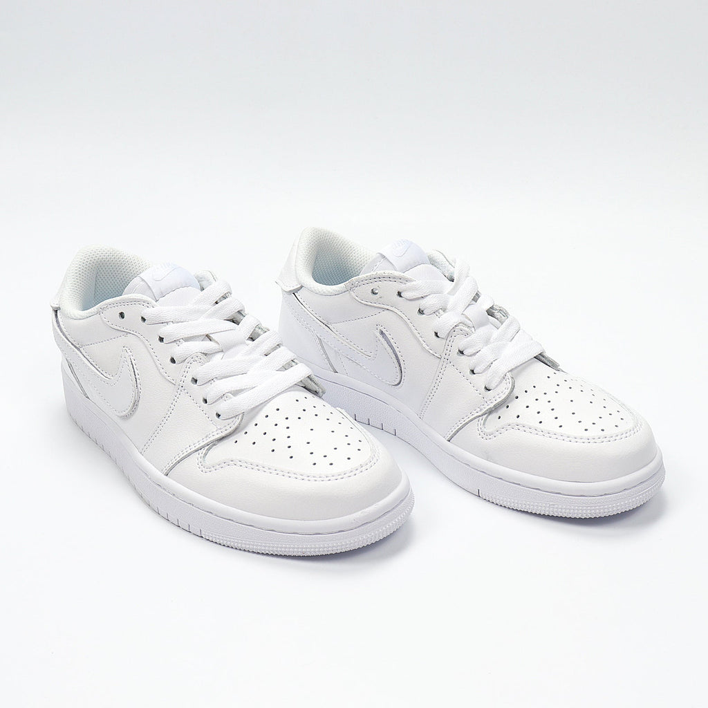White Sneaker CJ7891- ID - Nike Air Force 1 Low - product image from the listing.