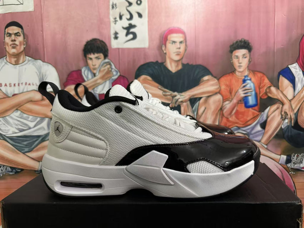 Jordan Oreo Sneakers in White Black - product image from the listing.
