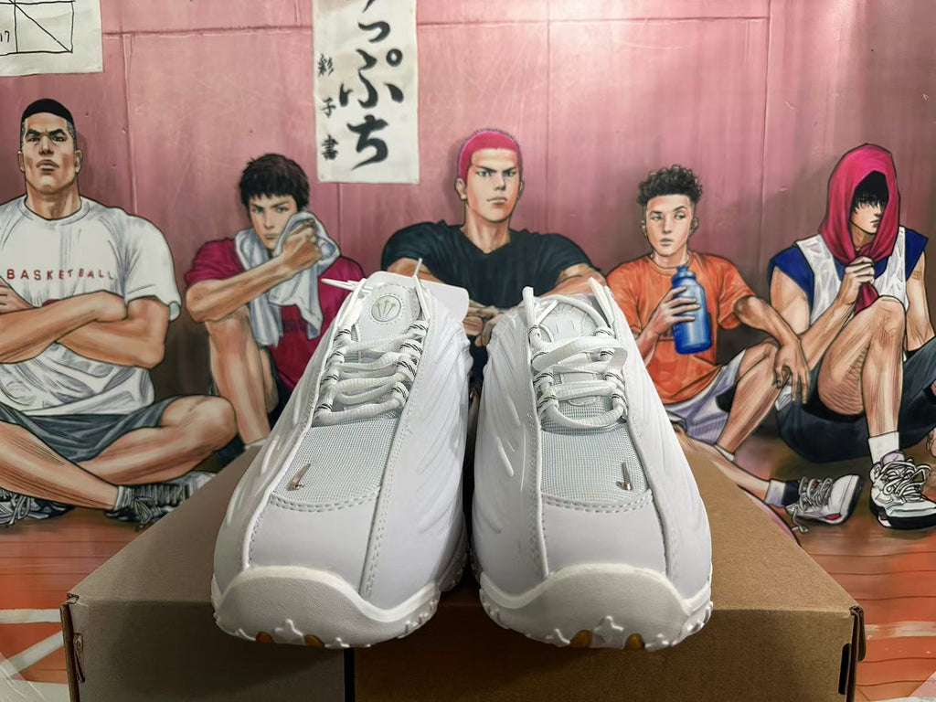 G-TEK Sneakers in White and Silver - product image from the listing.