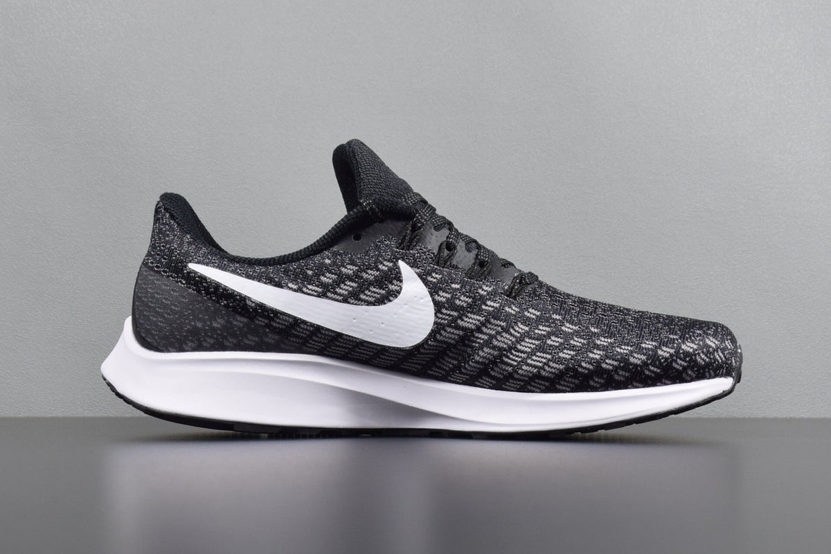 Nike Air Zoom Pegasus 35 Running Shoes in Black White 942851-001 - product image from the listing.