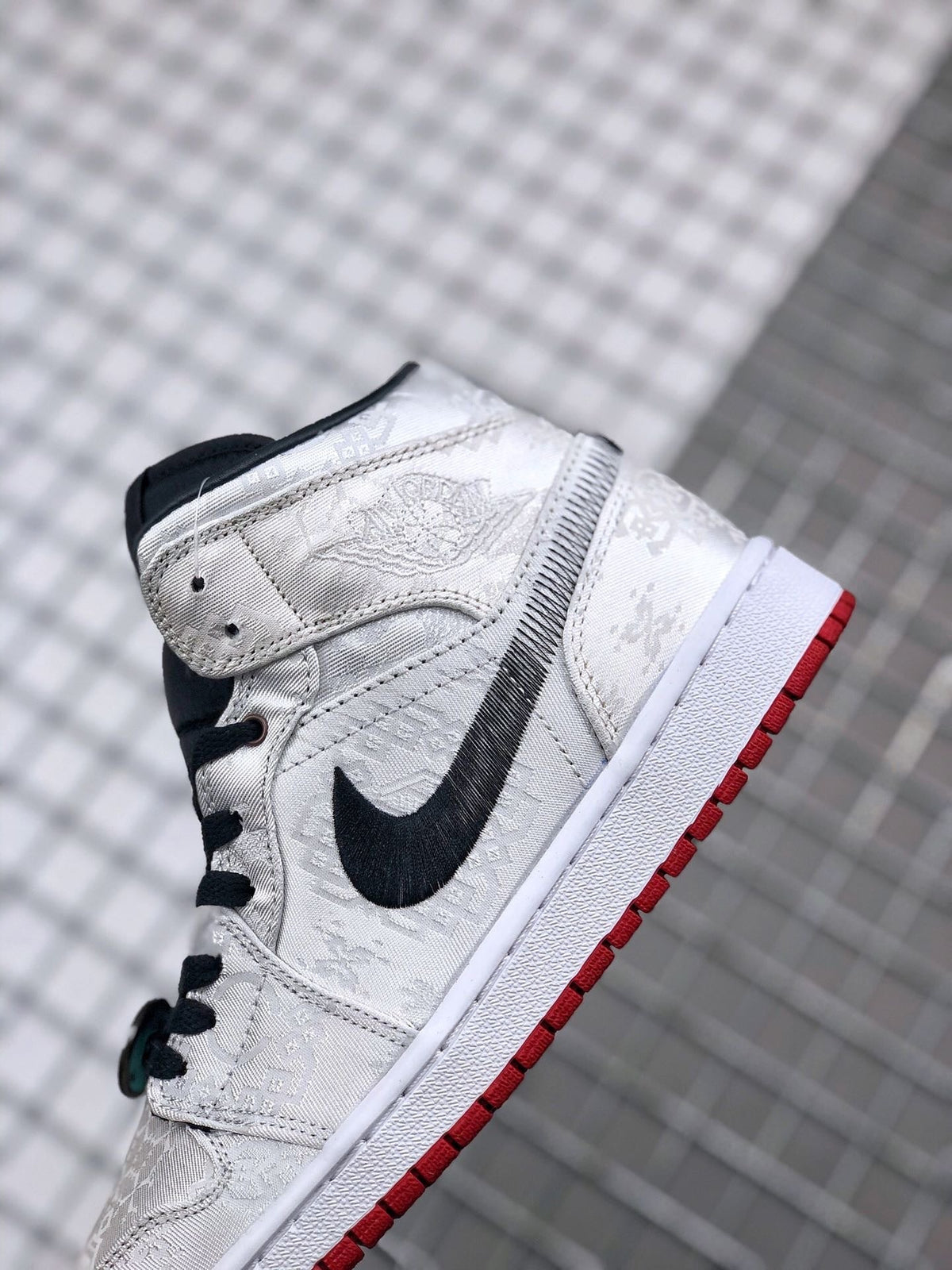 Edison Chen White Silk CU2804-100 Sneakers - Air Jordan 1 Mid - product image from the listing.