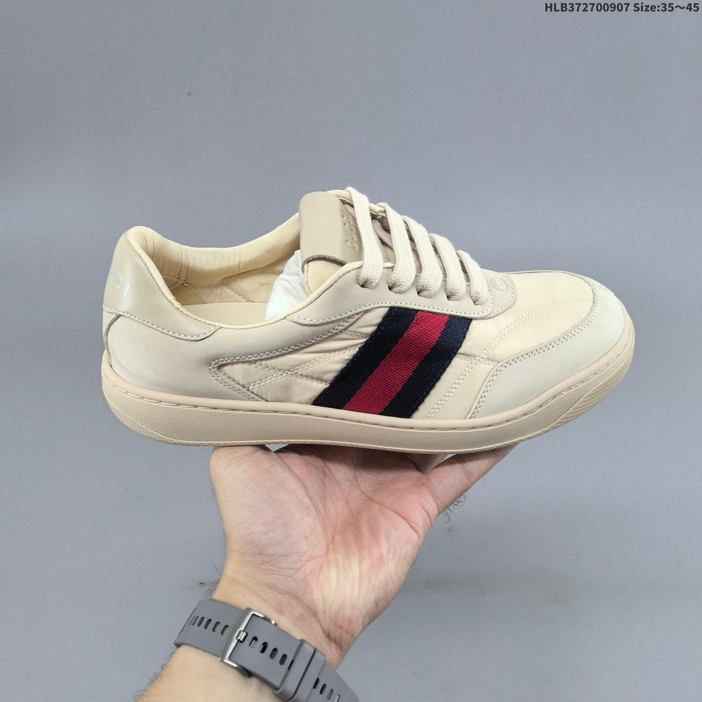 Gucci Ace Low-Cut Sneakers 429446 A38G0 1284 - product image from the listing.