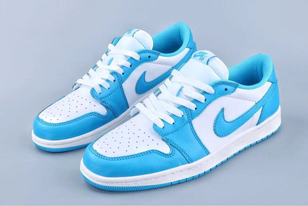 UNC Blue and White Sneakers 401 - Jordan 1 Low SB - product image from the listing.
