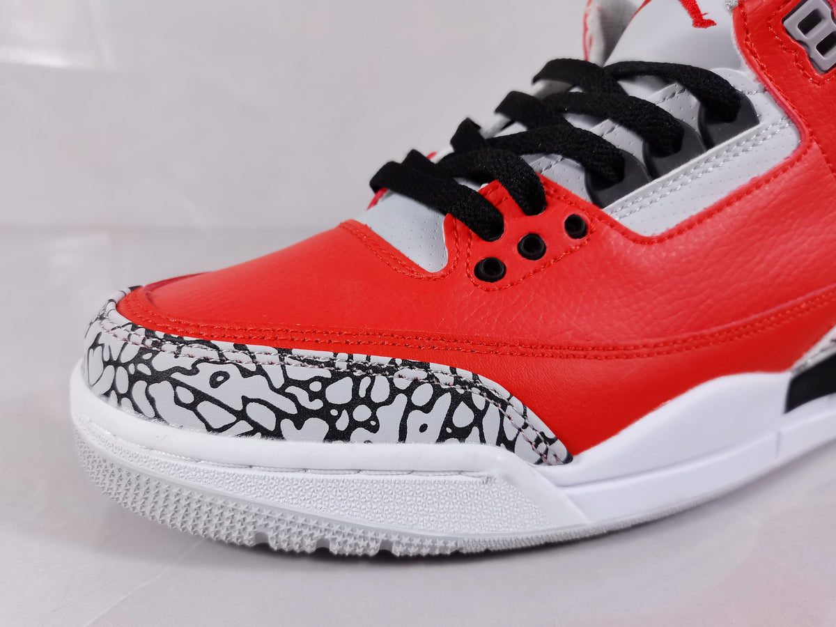 Air Jordan 3 Retro Red Black Crackle Sneakers - product image from the listing.