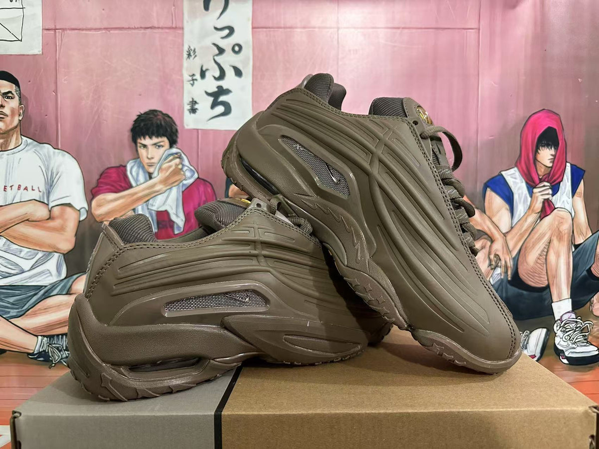 Brown E-Tek Low-Cut Sneakers - product image from the listing.