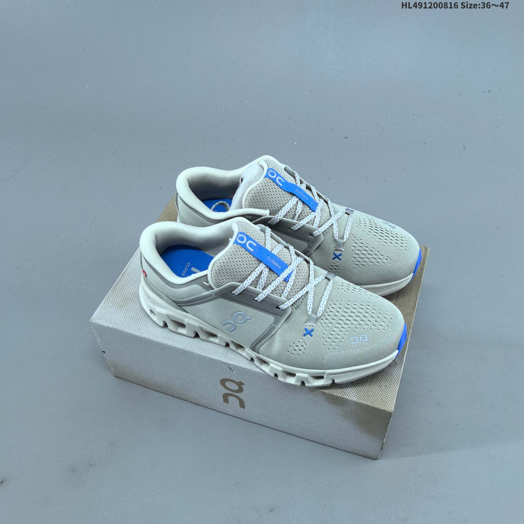 White and Mint On Cloud X 5 Low-Top Sneakers - product image from the listing.