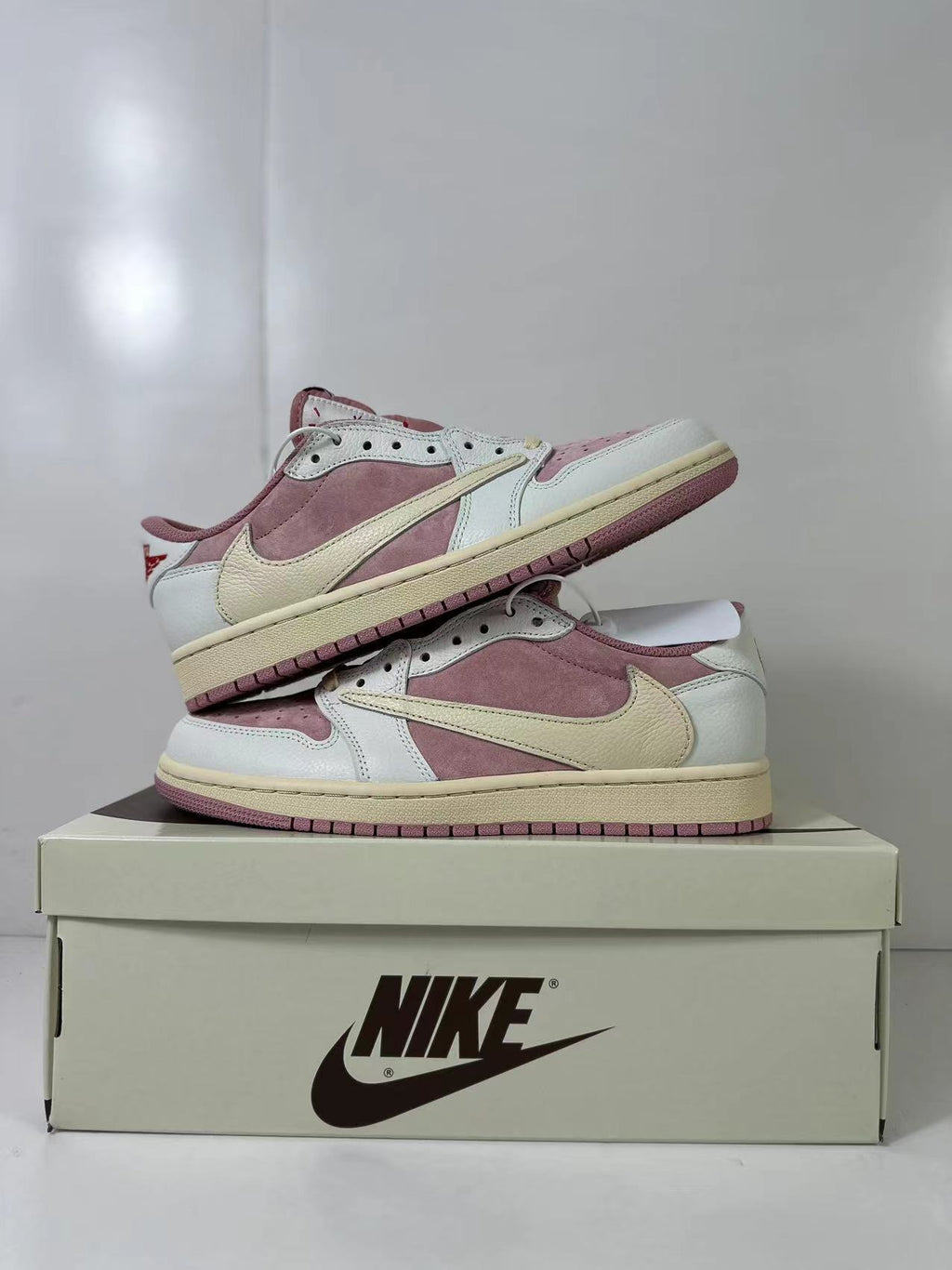 Nike Air Jordan 1 Low Travis Scott in White Pink DM7866-600 - product image from the listing.