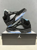 Air Jordan 5 Retro Black University Blue DD0587-008 - product image from the listing.