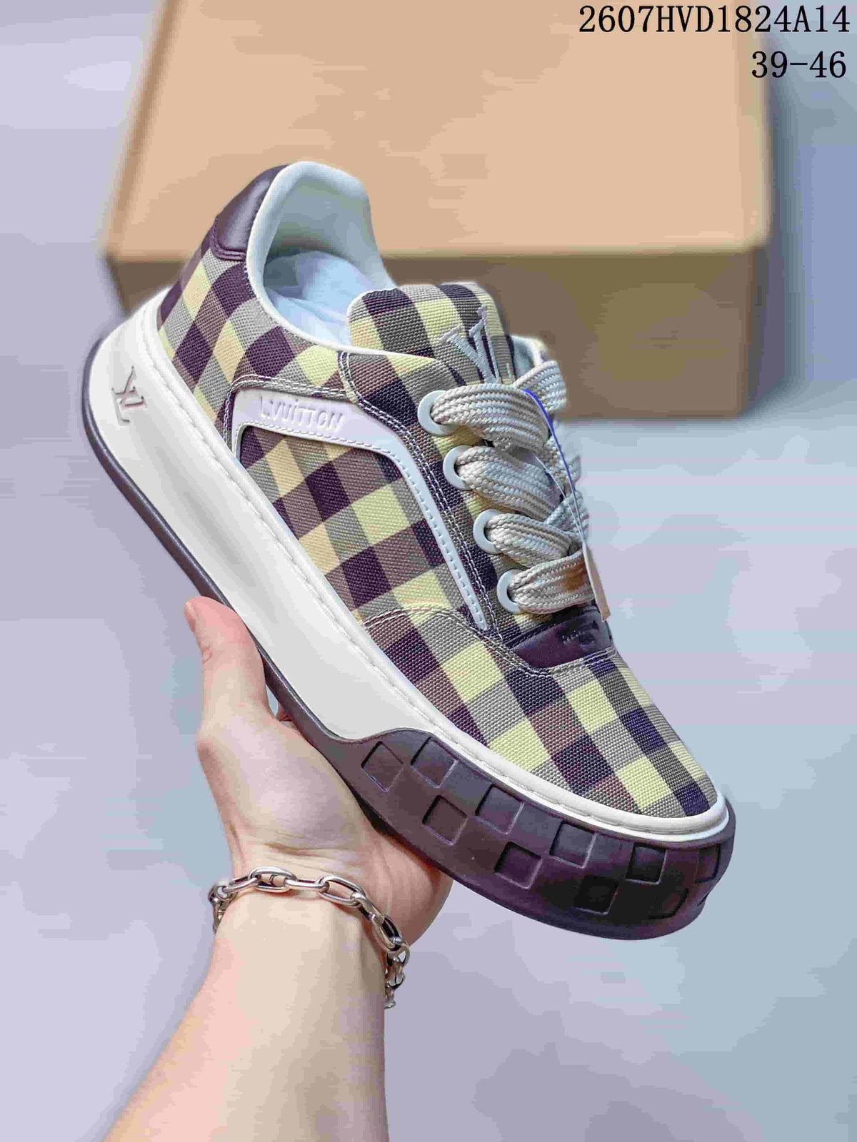 Louis Vuitton Plaid Low-Top Sneakers in Beige and Purple 2607HVD1824A14 - product image from the listing.