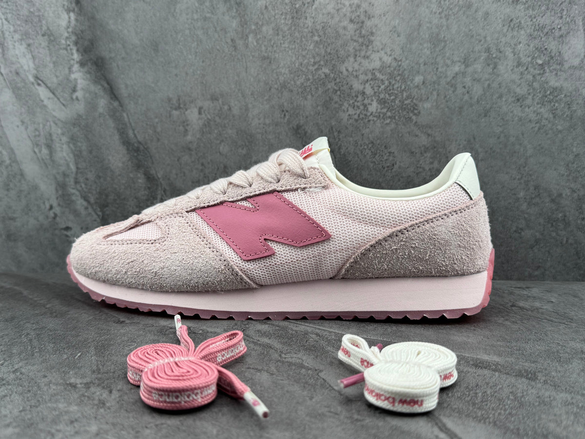 New Balance U471FP Sneakers in Pink - product image from the listing.