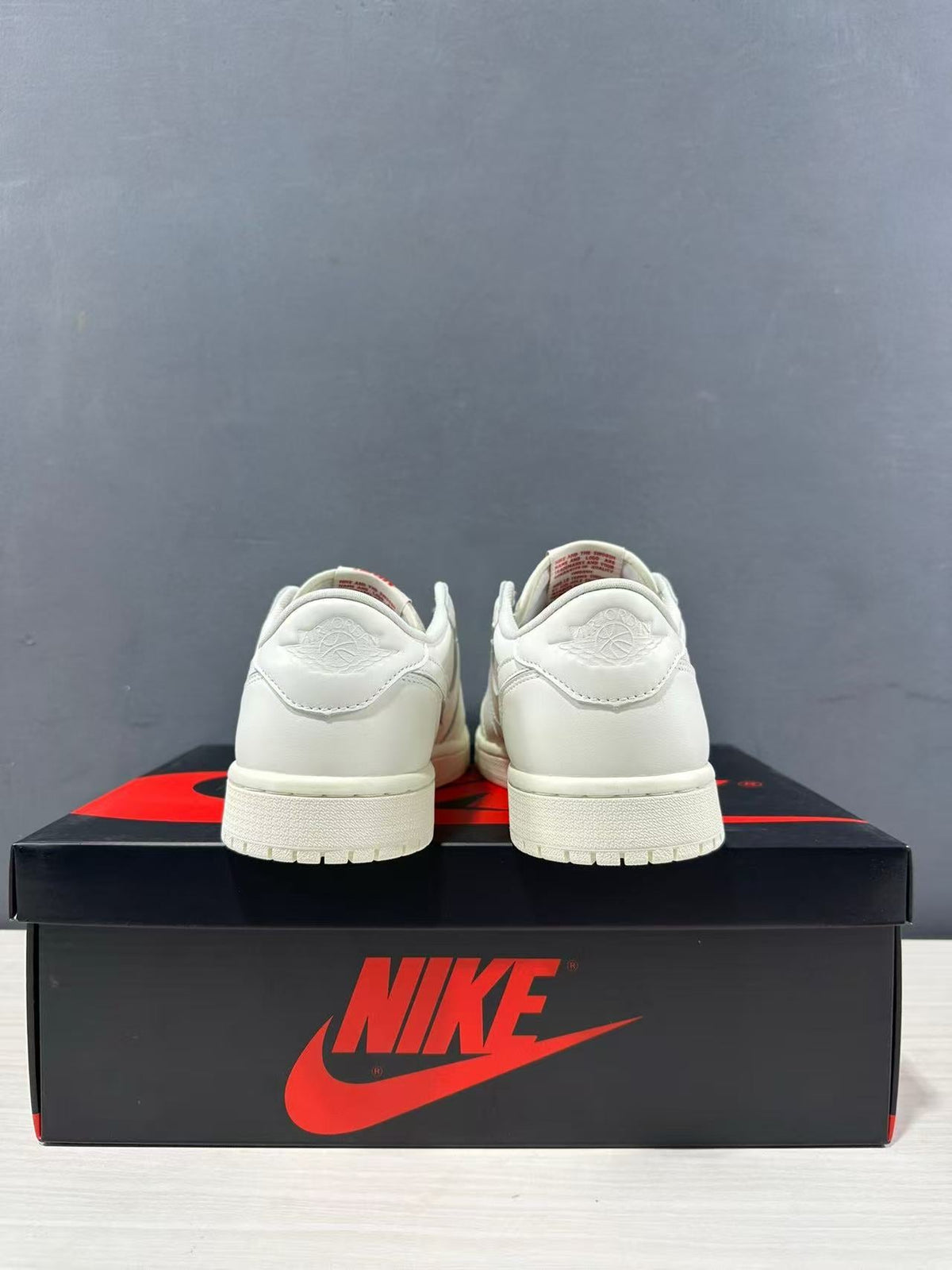 Air Jordan 1 Retro Low OG White HQ6998-100 - product image from the listing.