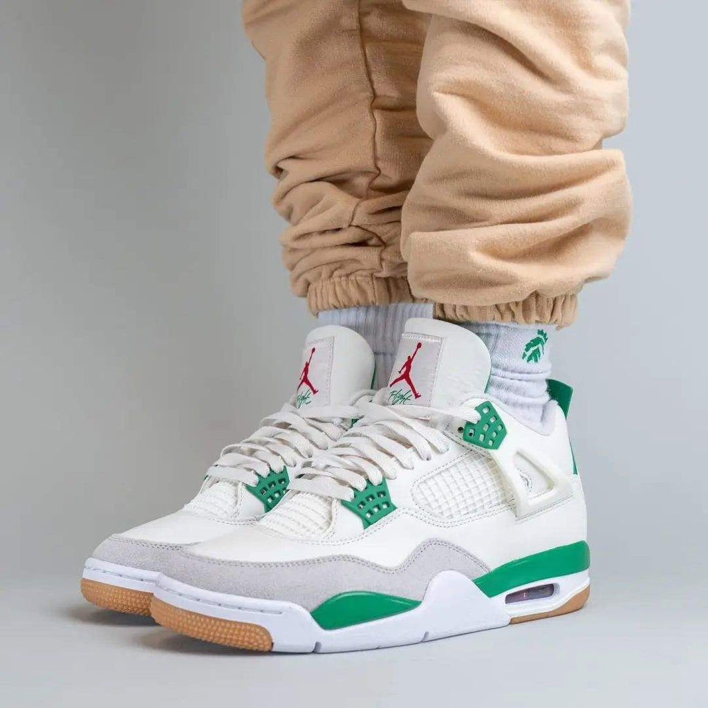 Nike SB x Air Jordan 4 Pine Sneakers in Green DR5415-103 - product image from the listing.