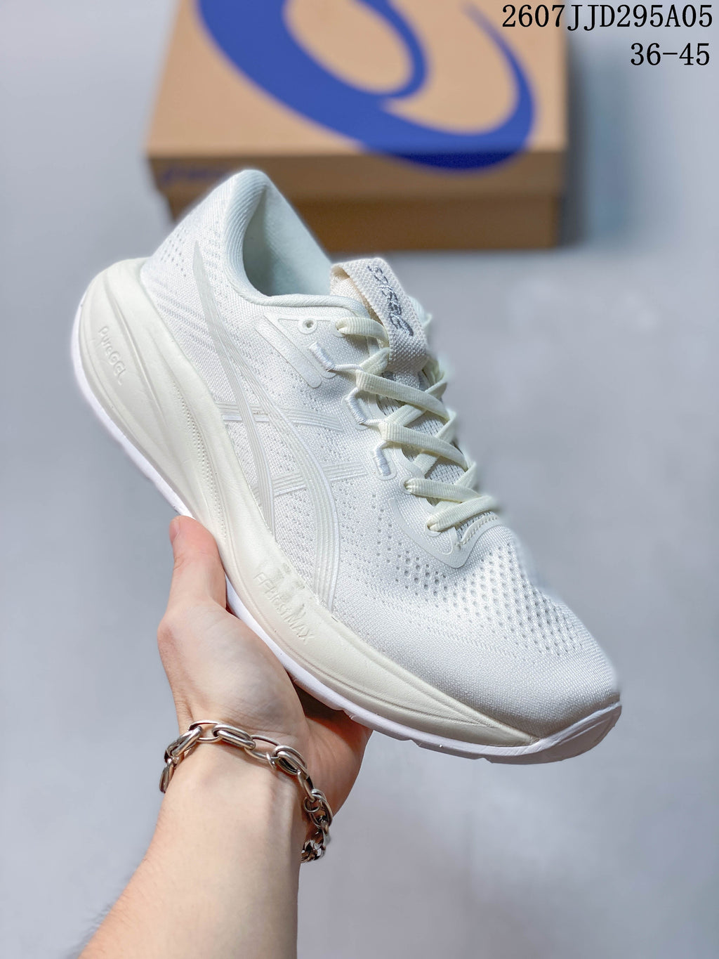 ASICS Gel-C Running Shoes in White JD295A05 - product image from the listing.