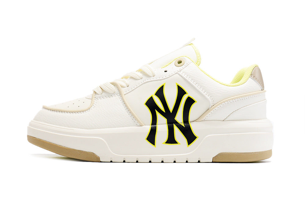 MLB New York Yankees White Platform Trainers - product image from the listing.