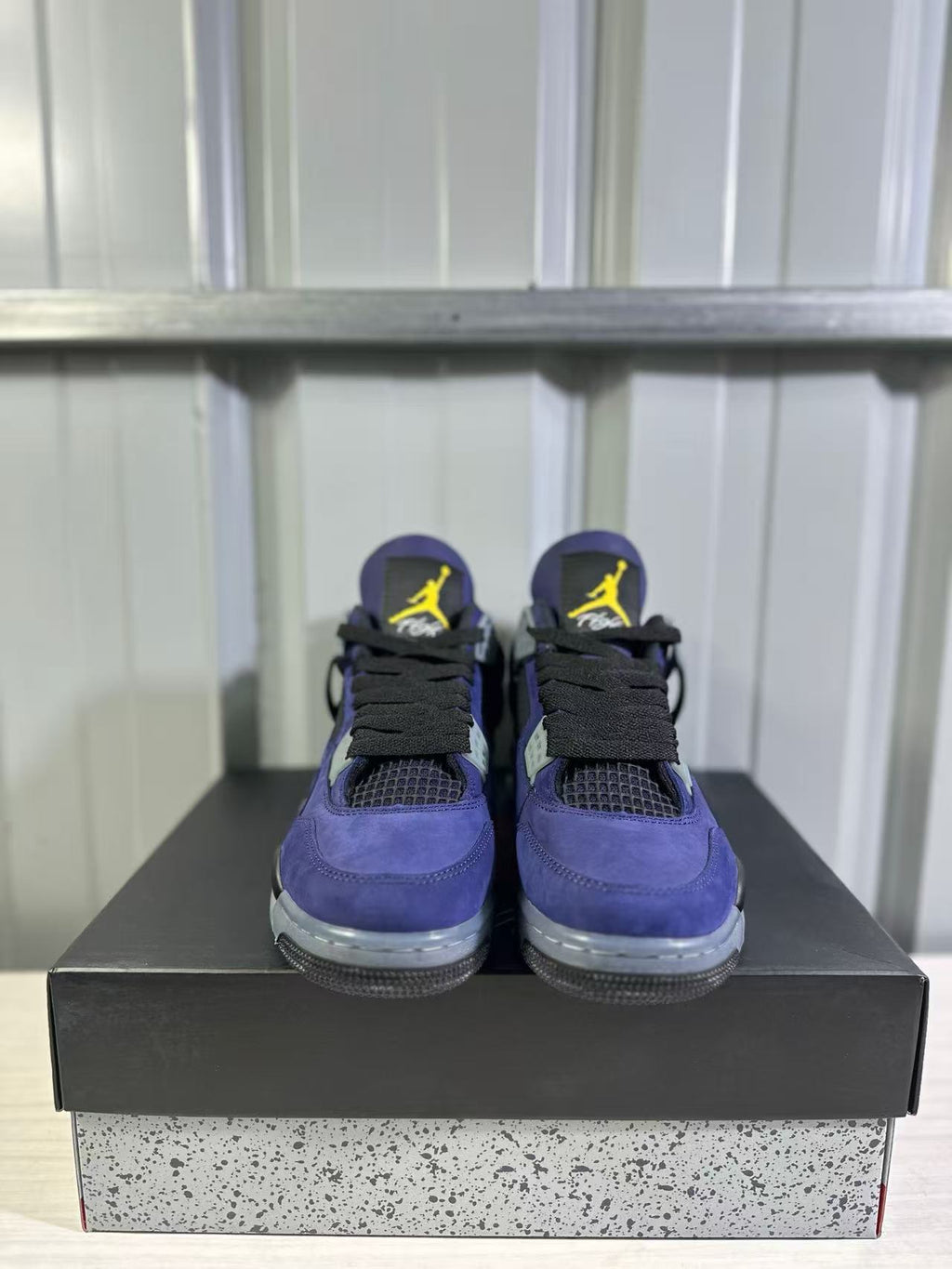 Air Jordan 4 Retro Lakers Purple Gold FV5029-500 - product image from the listing.