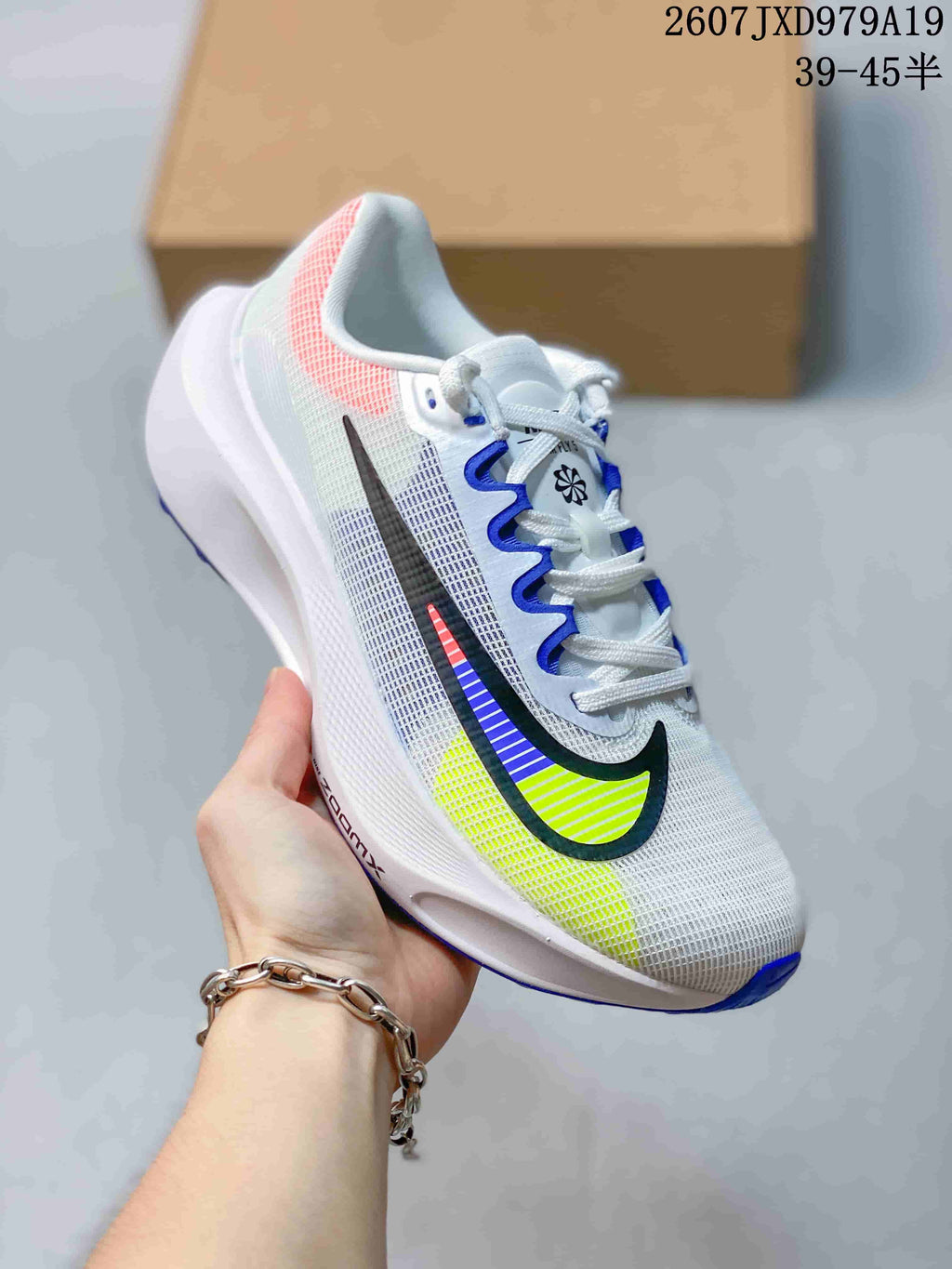 Men's Nike Zoom Fly 5 PRM Running Shoes White - product image from the listing.
