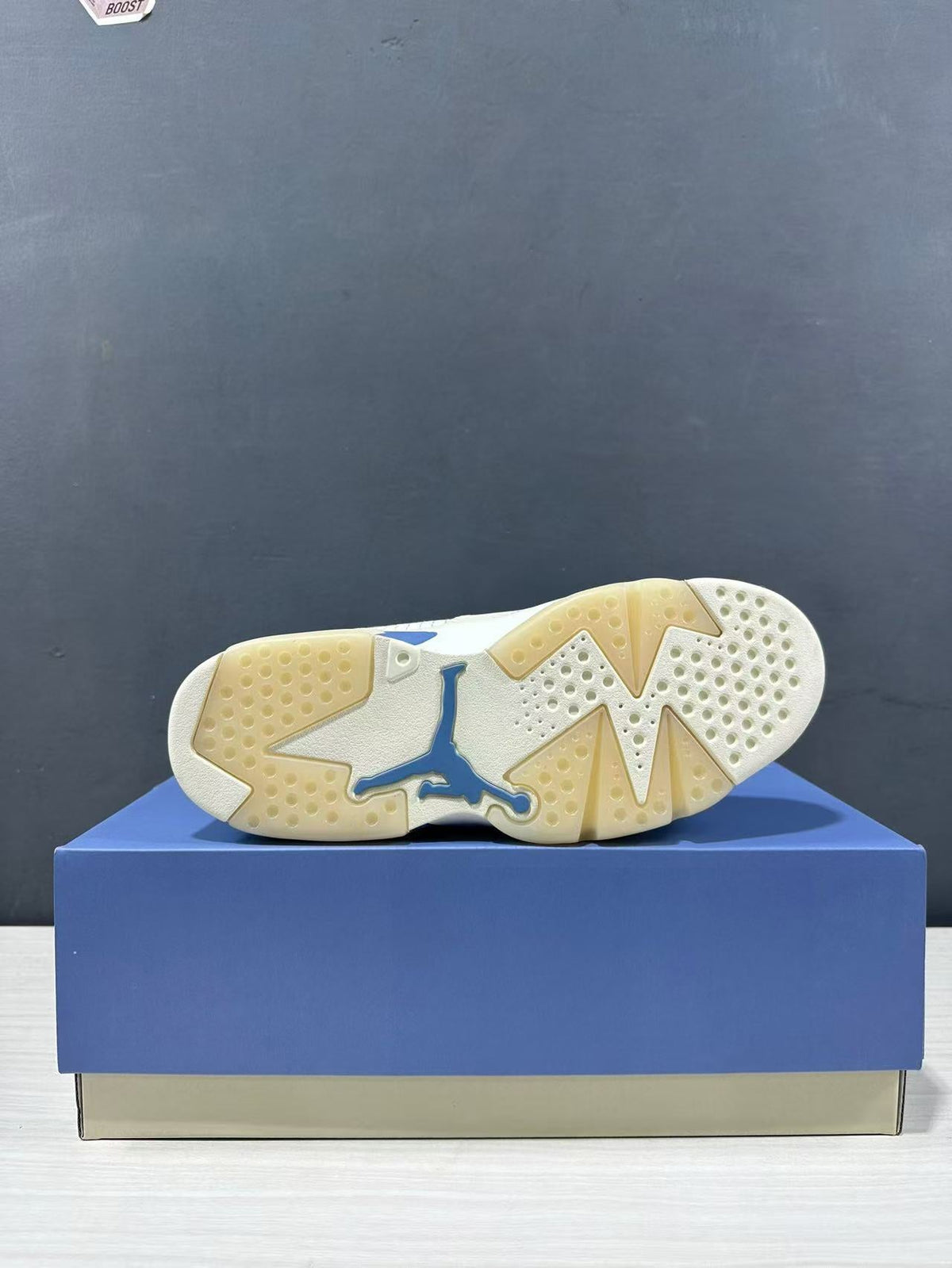 Air Jordan 6 Retro Sashiko Sneakers Cream Blue IR7255-110 - product image from the listing.