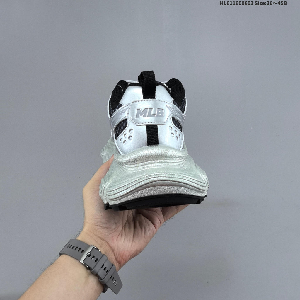 MLB Winner Chunky Low-Top Sneakers in Silver 3ASHWC46N - product image from the listing.