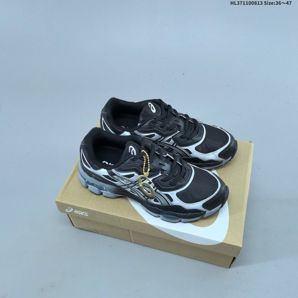 ASICS GEL-NYC Retro Sneakers for Running - product image from the listing.