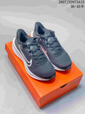 Nike Quest 6 Low-Top Running Shoes in Black/White - product image from the listing.