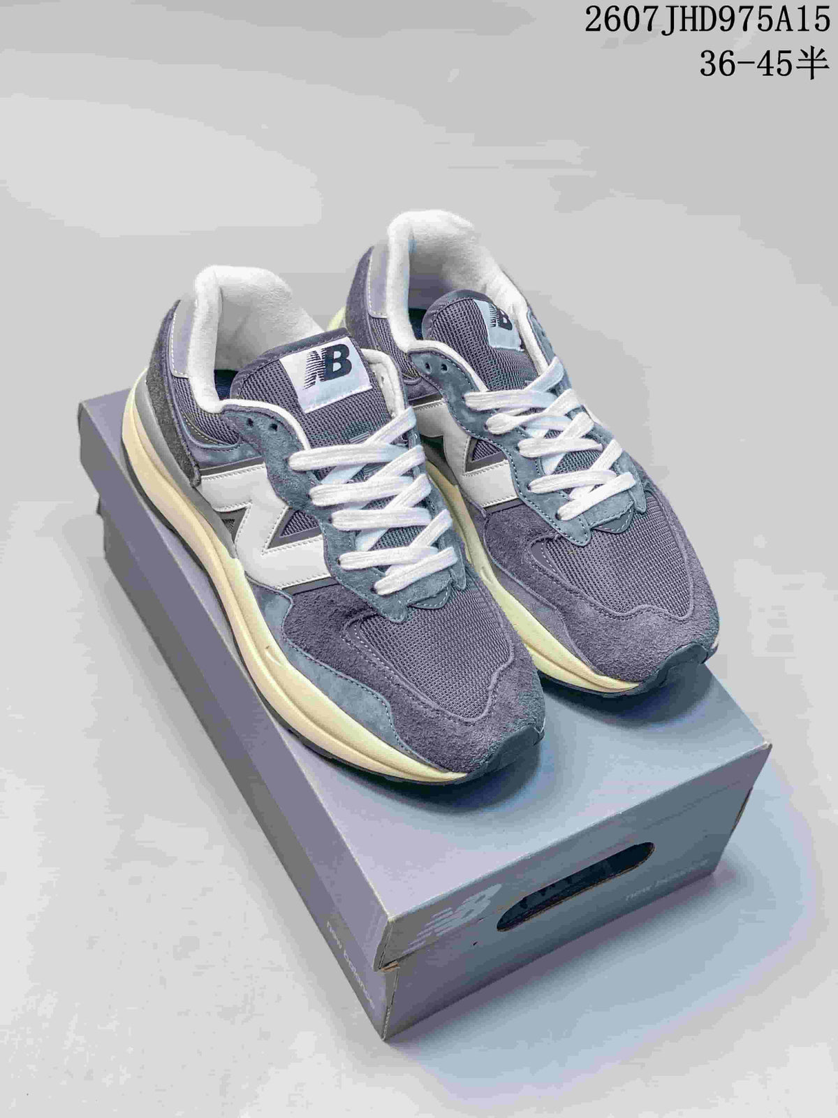 New Balance 5740 M5740VLB Sneakers in Grey White - product image from the listing.