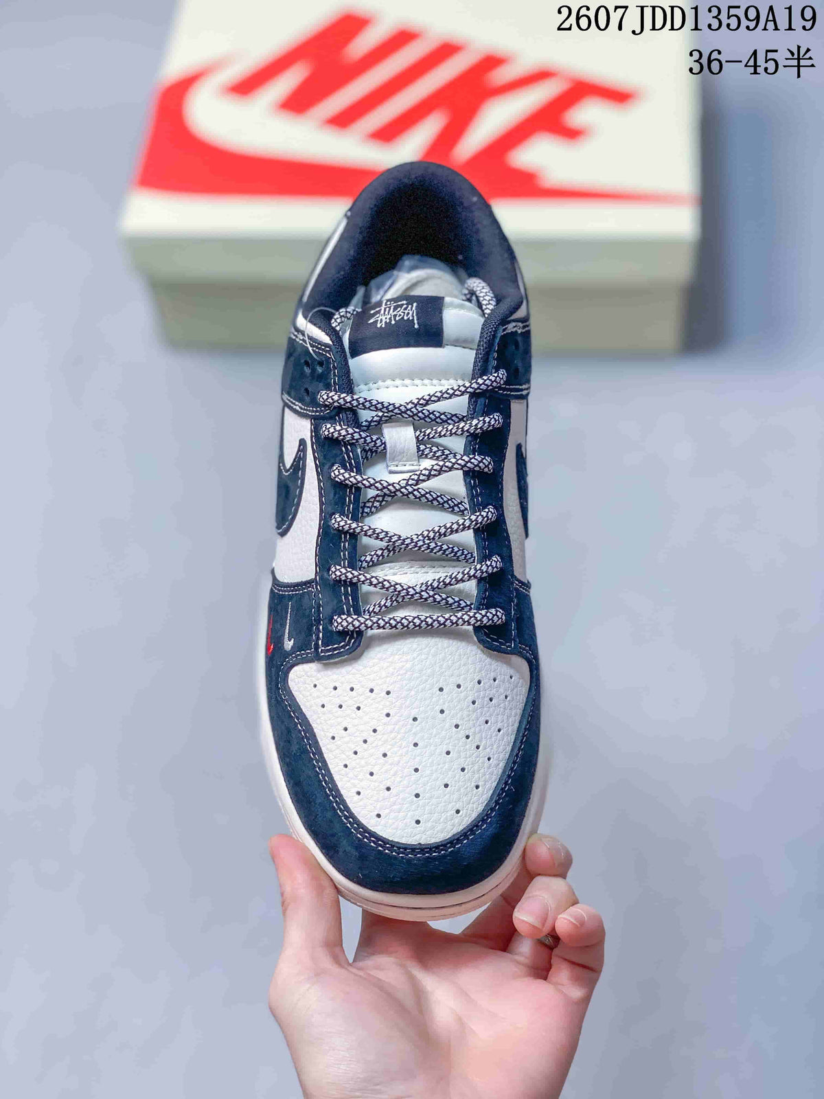 Air Jordan 1 Low Navy White Sneakers 2607JDD1359A19 - product image from the listing.