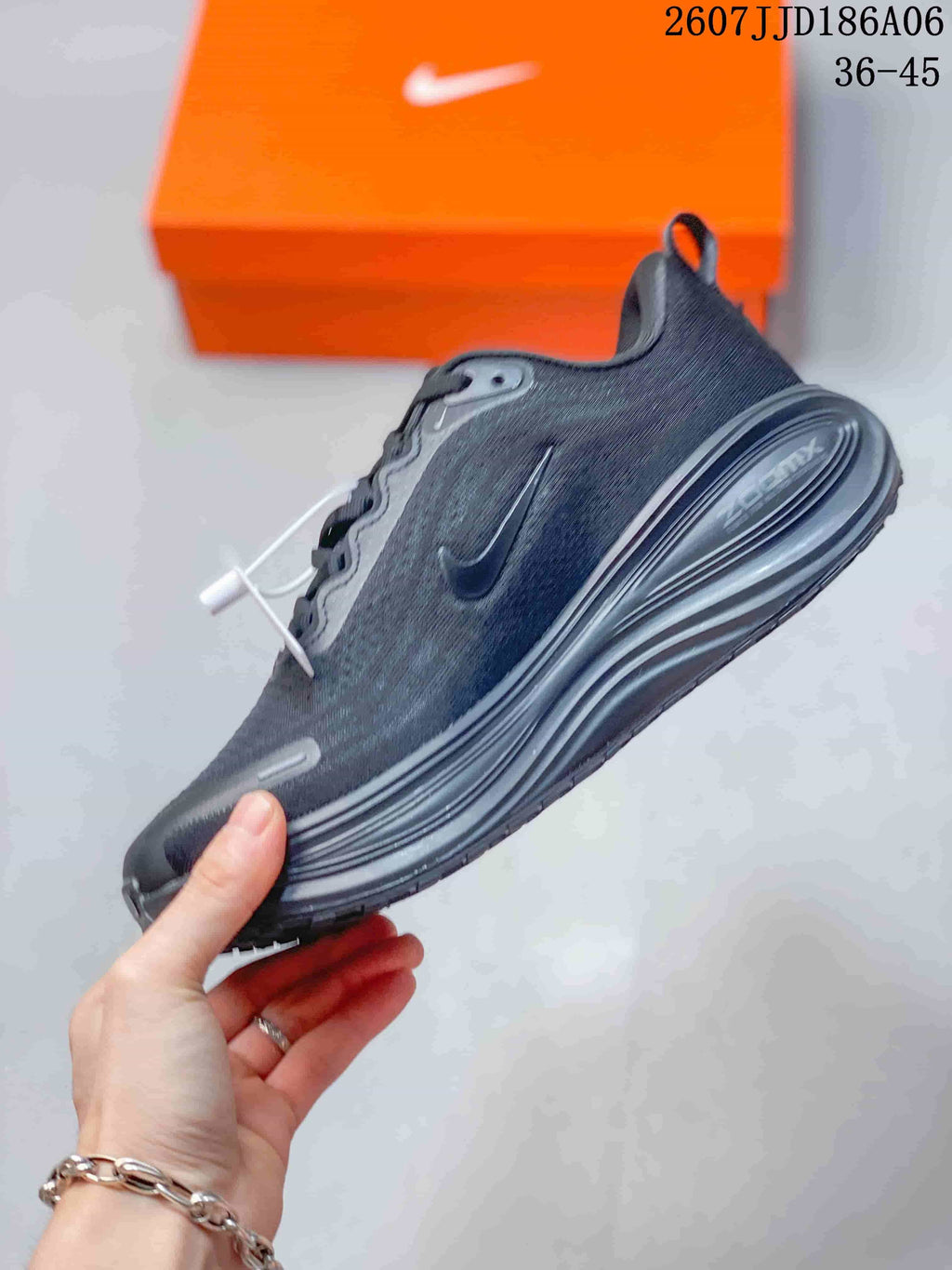 Black Nike Vomero 18 GTX Running Shoes - product image from the listing.