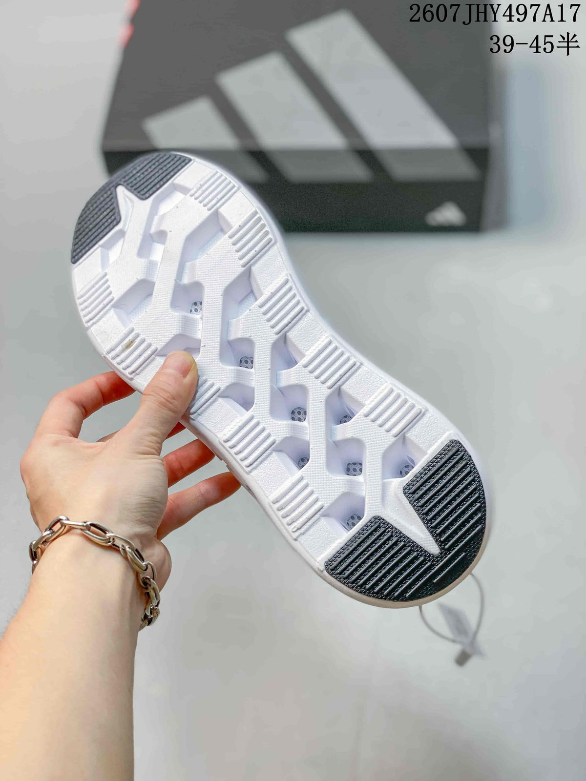 Adidas Climacool Ventage Sneakers in White Black Silver 2607JHY497A17 - product image from the listing.