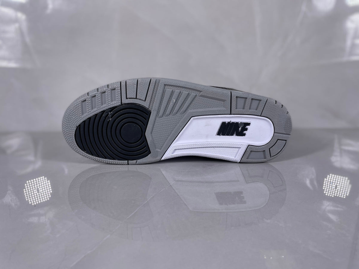 Nike Air Jordan 3 Retro Sneakers in Black Grey - product image from the listing.