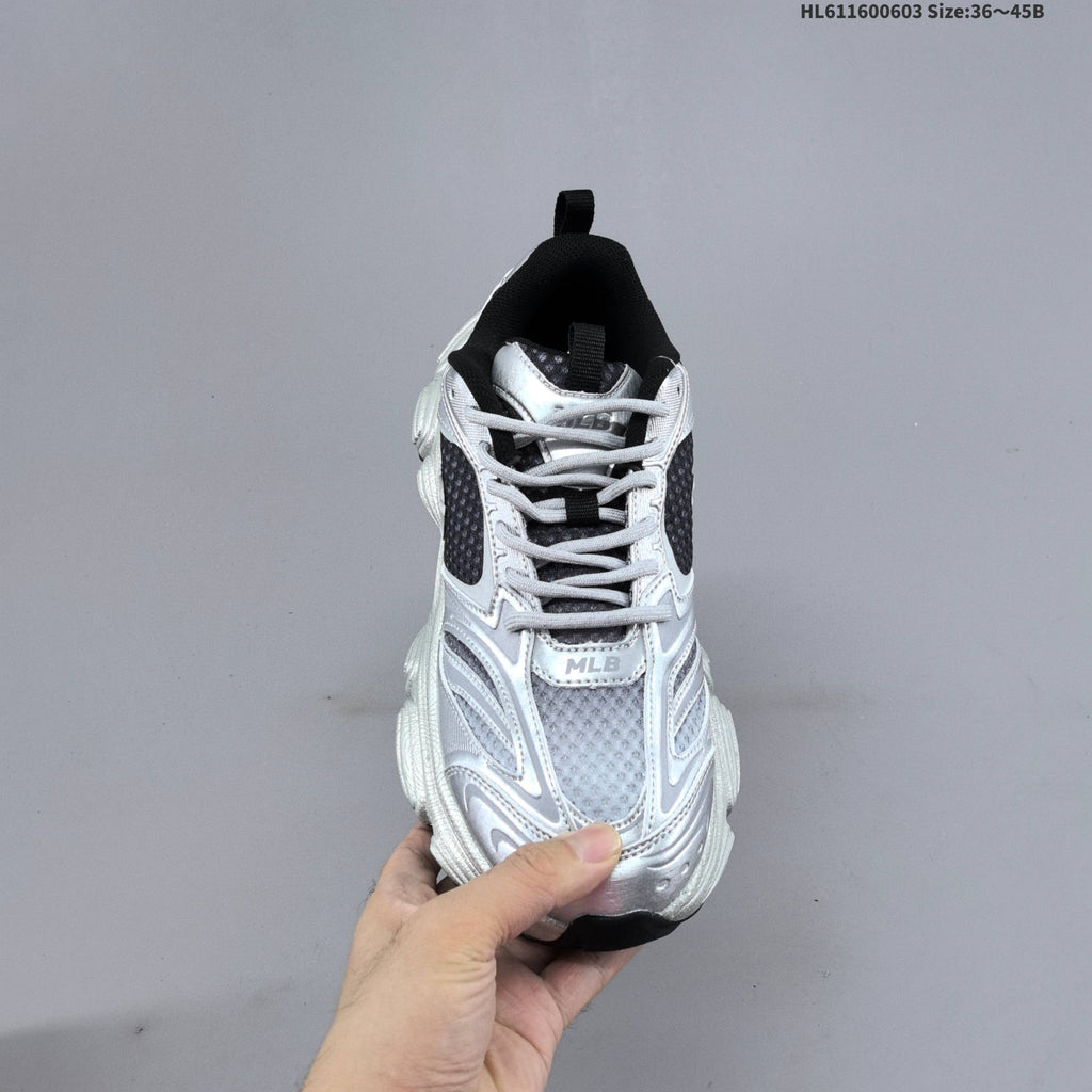 MLB Winner Chunky Low-Top Sneakers in Silver 3ASHWC46N - product image from the listing.