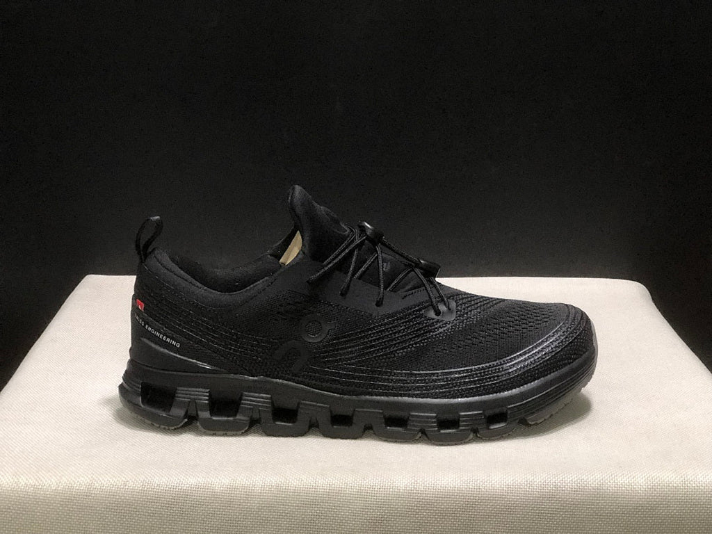 On Cloud X Z5 Running Sneakers in Black - product image from the listing.