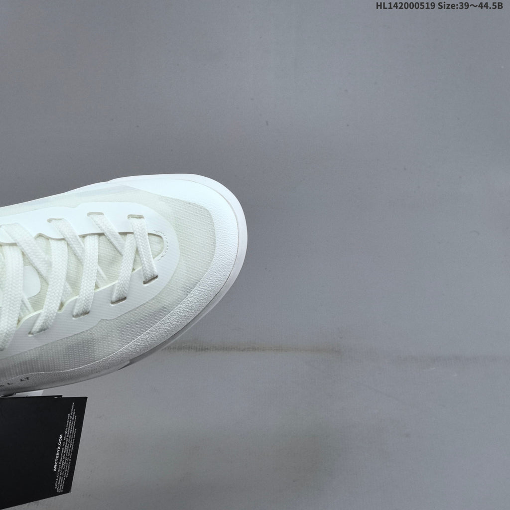 Arc'teryx Konseal LT W Sneakers in White HL142000519 - product image from the listing.