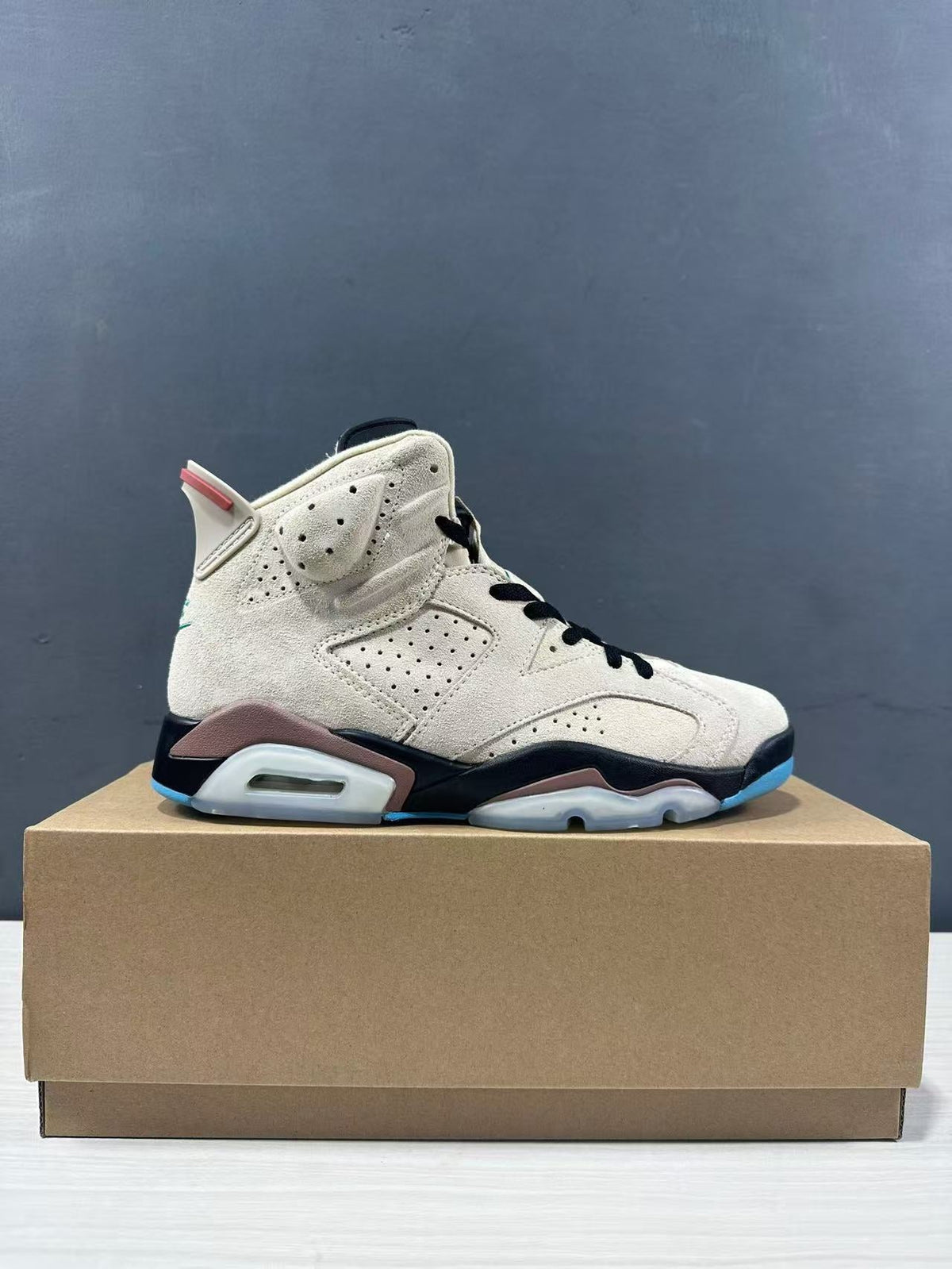 Air Jordan 6 High-Top Sneakers Light Brown IF3103-100 - product image from the listing.
