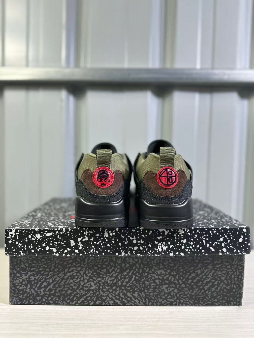 Jordan Spizike Low Trainers Green/Black IH1782-200 - product image from the listing.