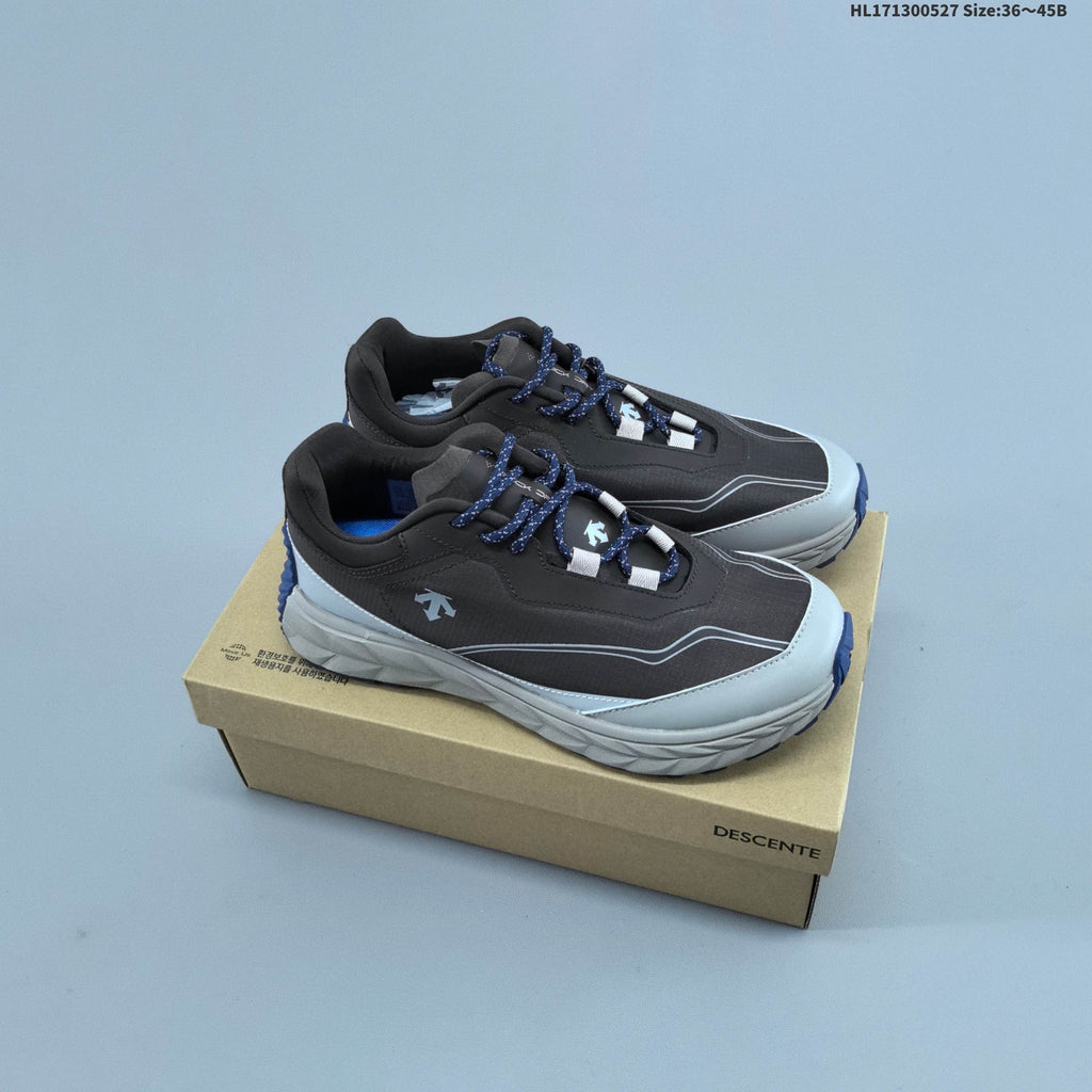 Descente TERRAIND Low-Cut Hiking Shoes - product image from the listing.