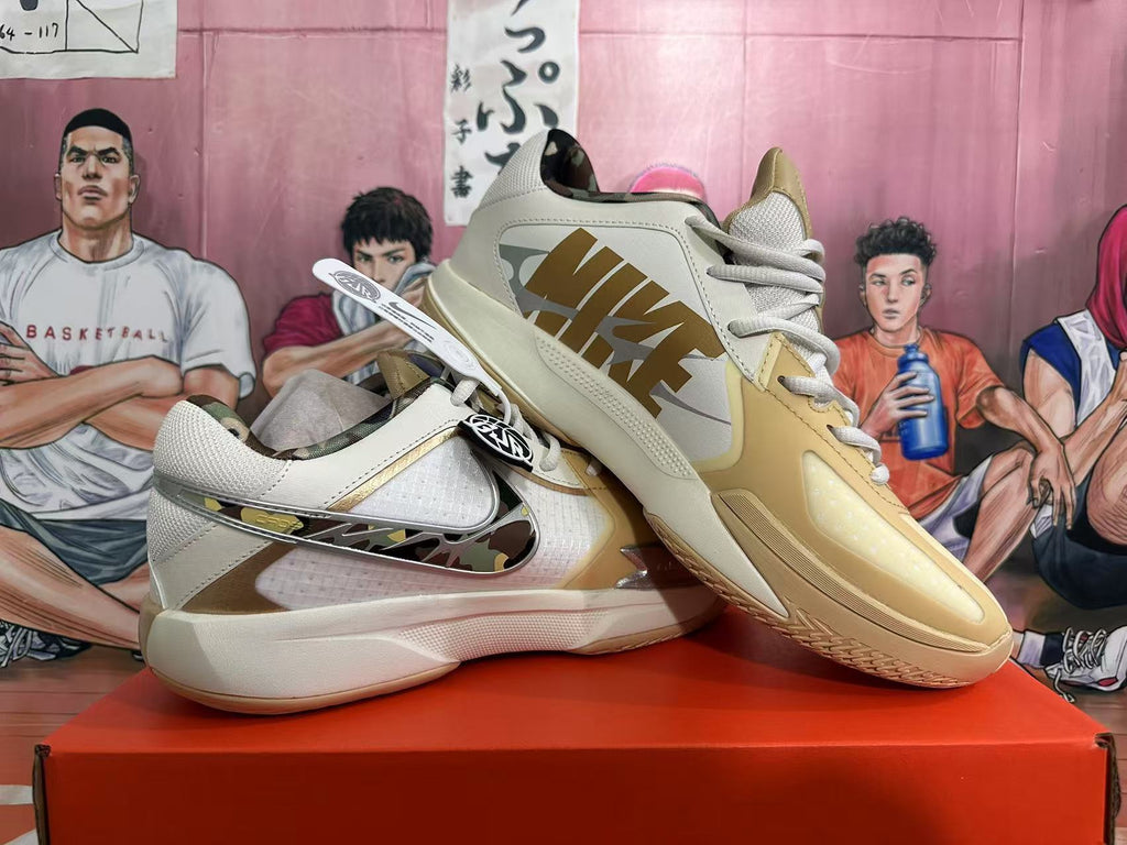 White and Yellow Nike Basketball Shoes - product image from the listing.