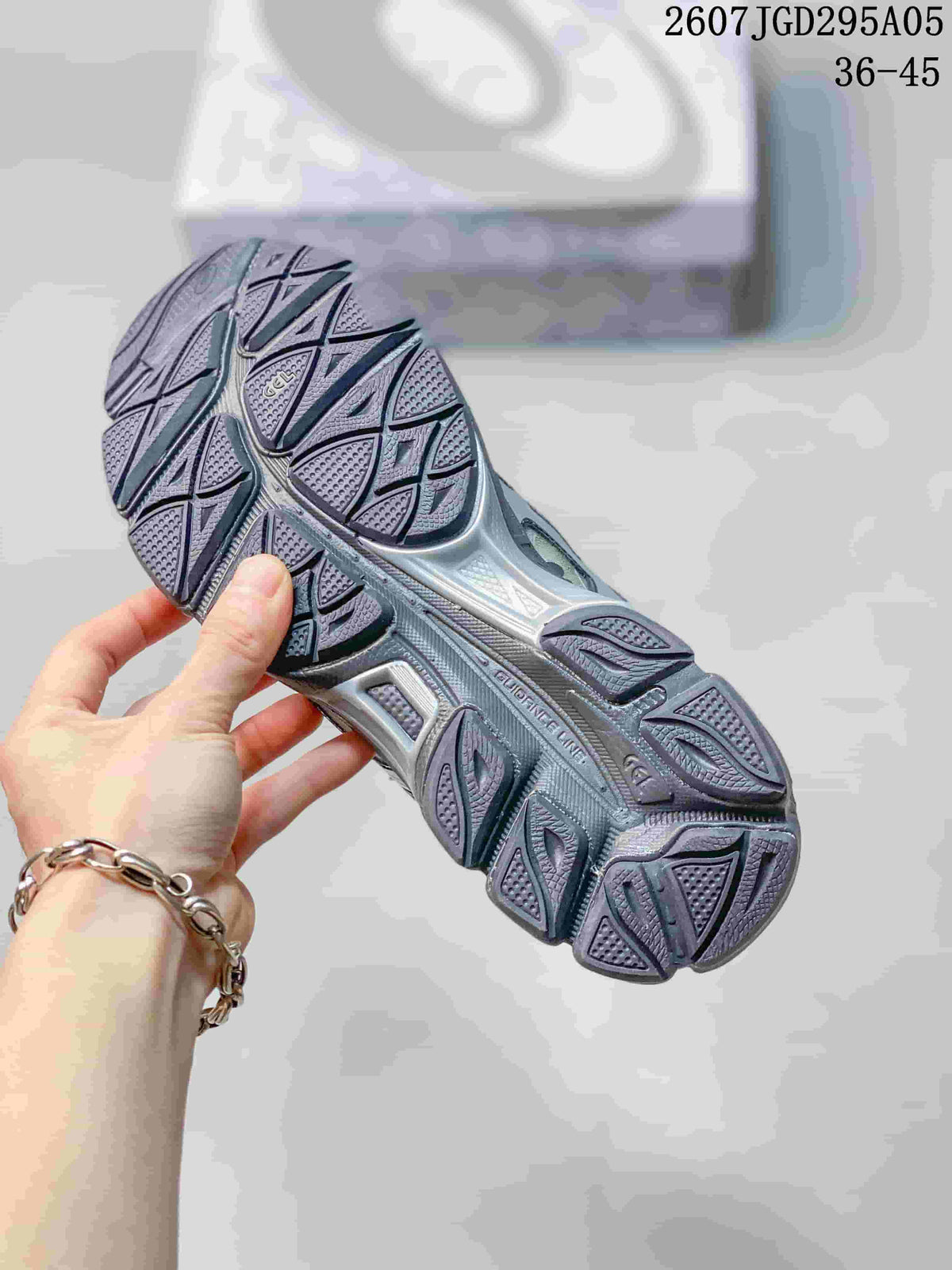 ASICS Gel-Cumulus 16 Floral Casual Sneakers for Running - product image from the listing.