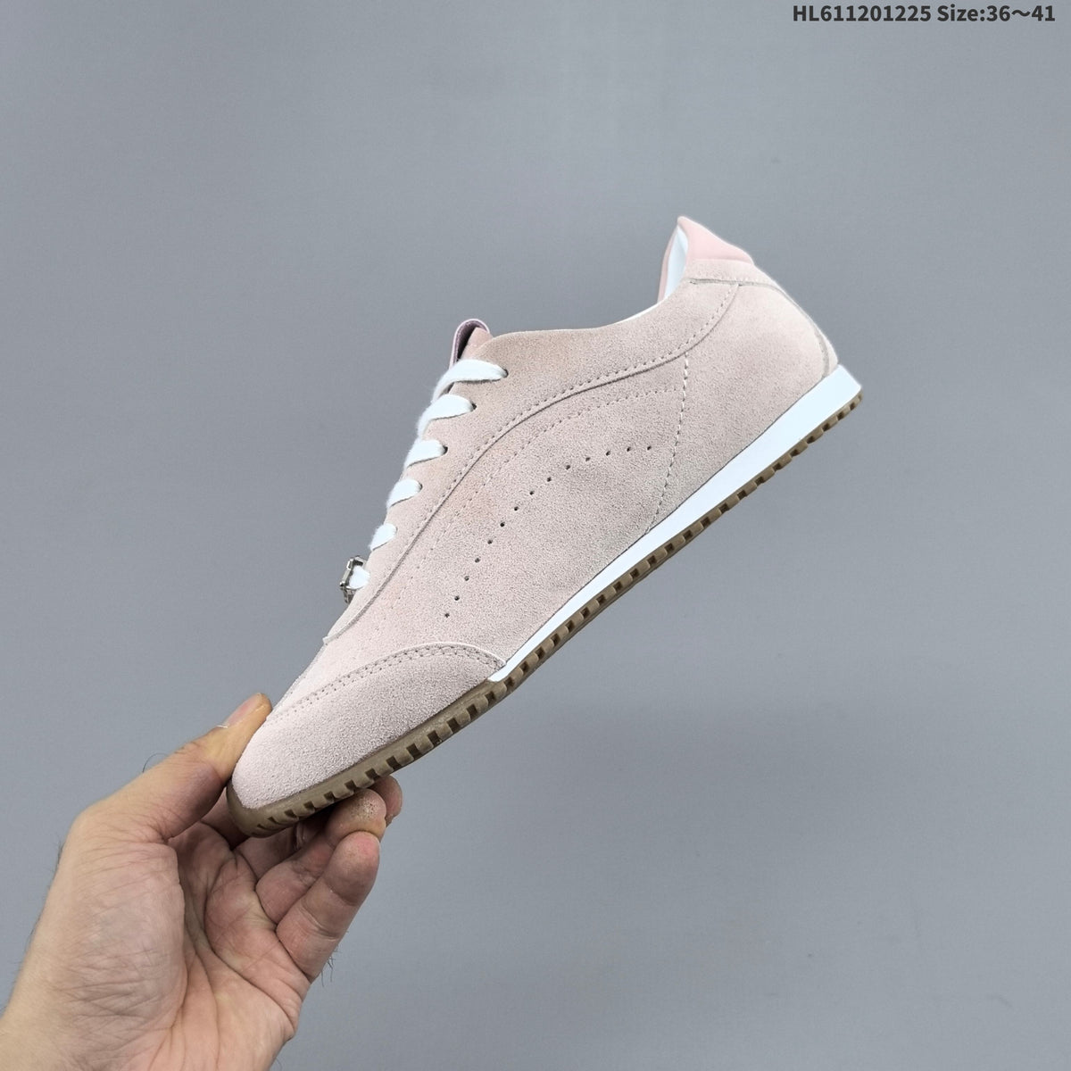 Alo Yoga Sunset Sneaker Low-Top in Blush in Pink - product image from the listing.
