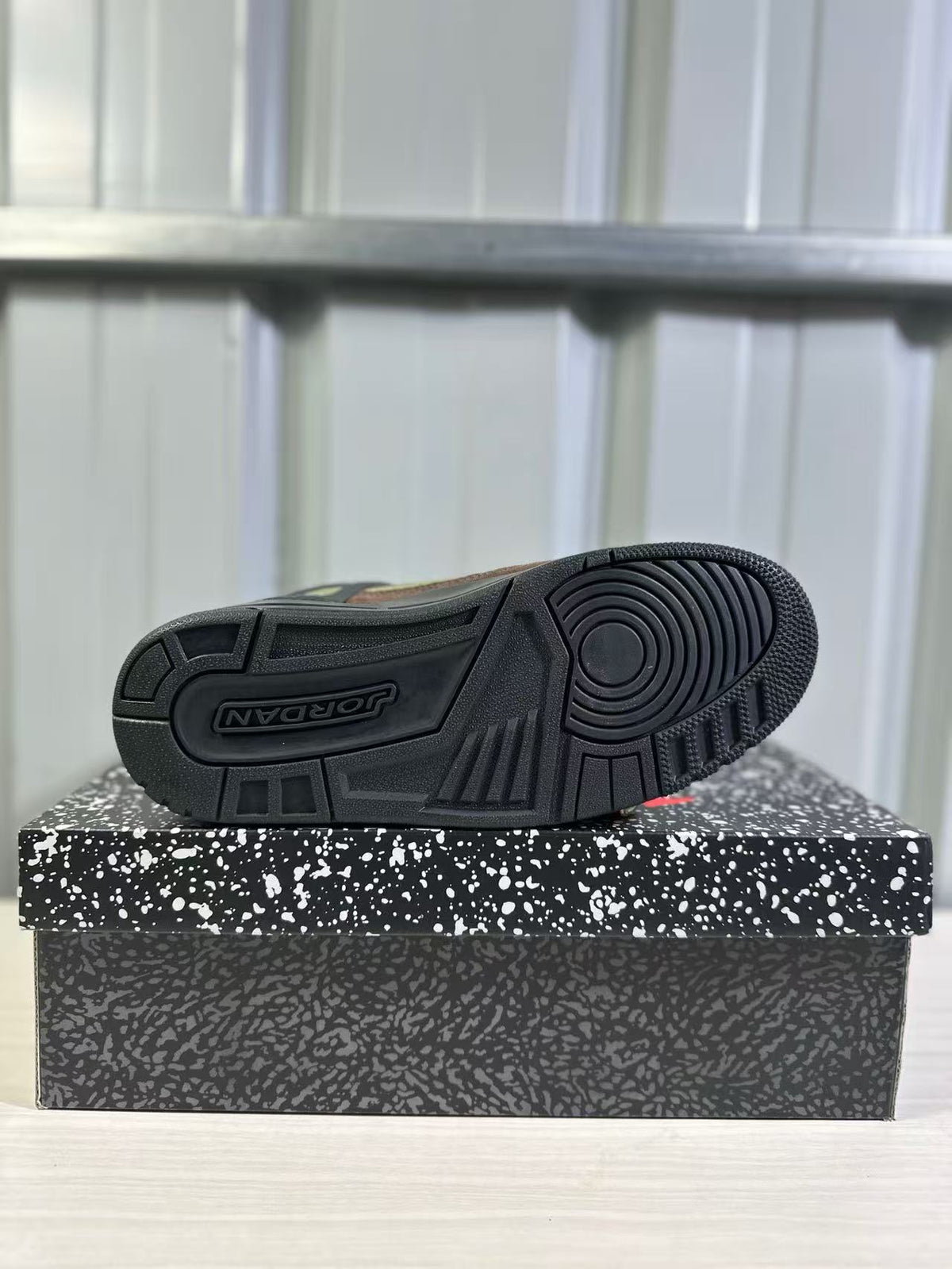 Jordan Spizike Low Trainers Green/Black IH1782-200 - product image from the listing.