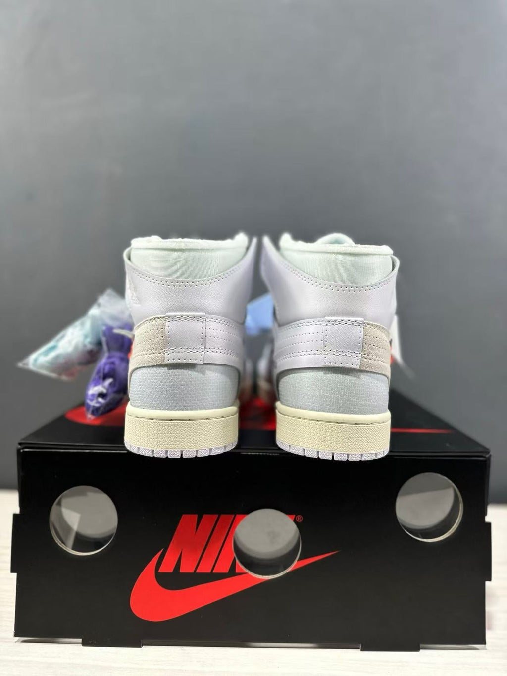 Air Jordan 1 High White Blue AA3834-100 Sneakers - product image from the listing.