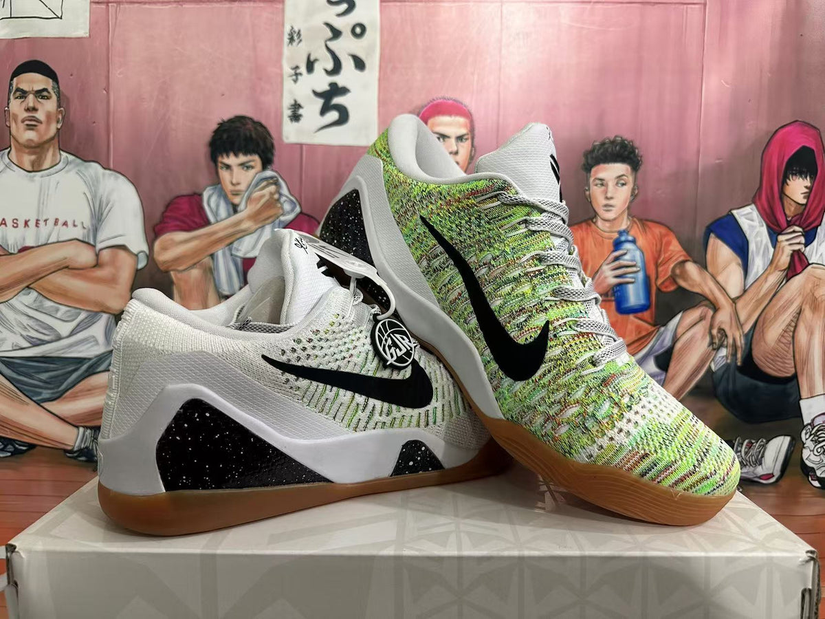 Nike Kobe Basketball Trainers White Green Gum Sole - product image from the listing.