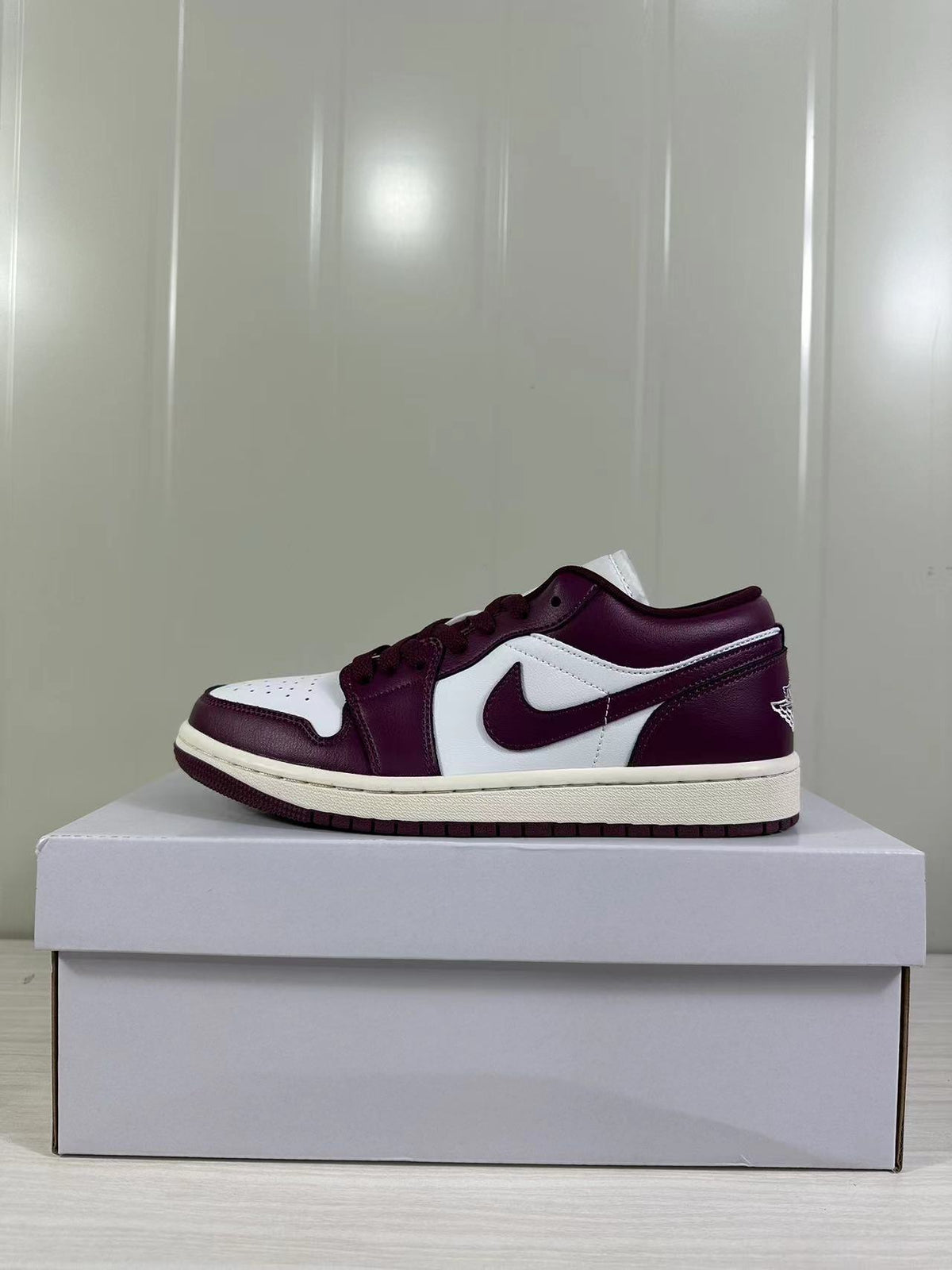 Air Jordan 1 Low Bordeaux White DC0774-161 - product image from the listing.