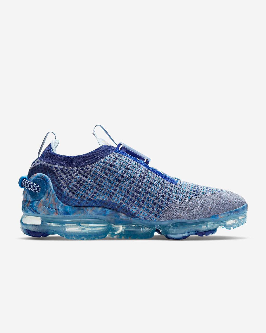 Nike Air VaporMax 2020 Flyknit CT1823-400 Trainers - product image from the listing.