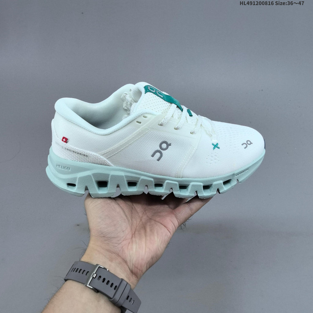 White and Mint On Cloud X 5 Low-Top Sneakers - product image from the listing.