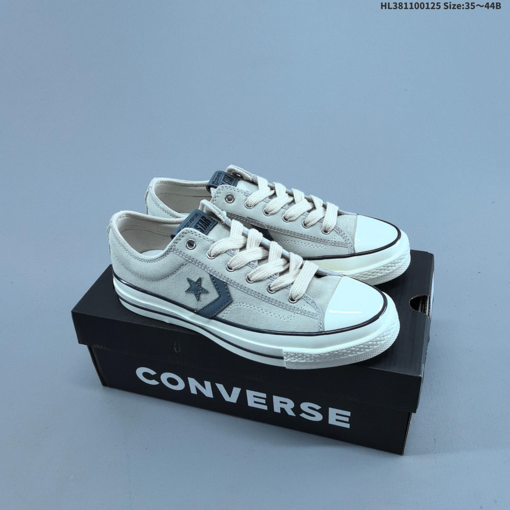 Converse Star Player Ox Low-Cut Sneakers in Navy/White - product image from the listing.