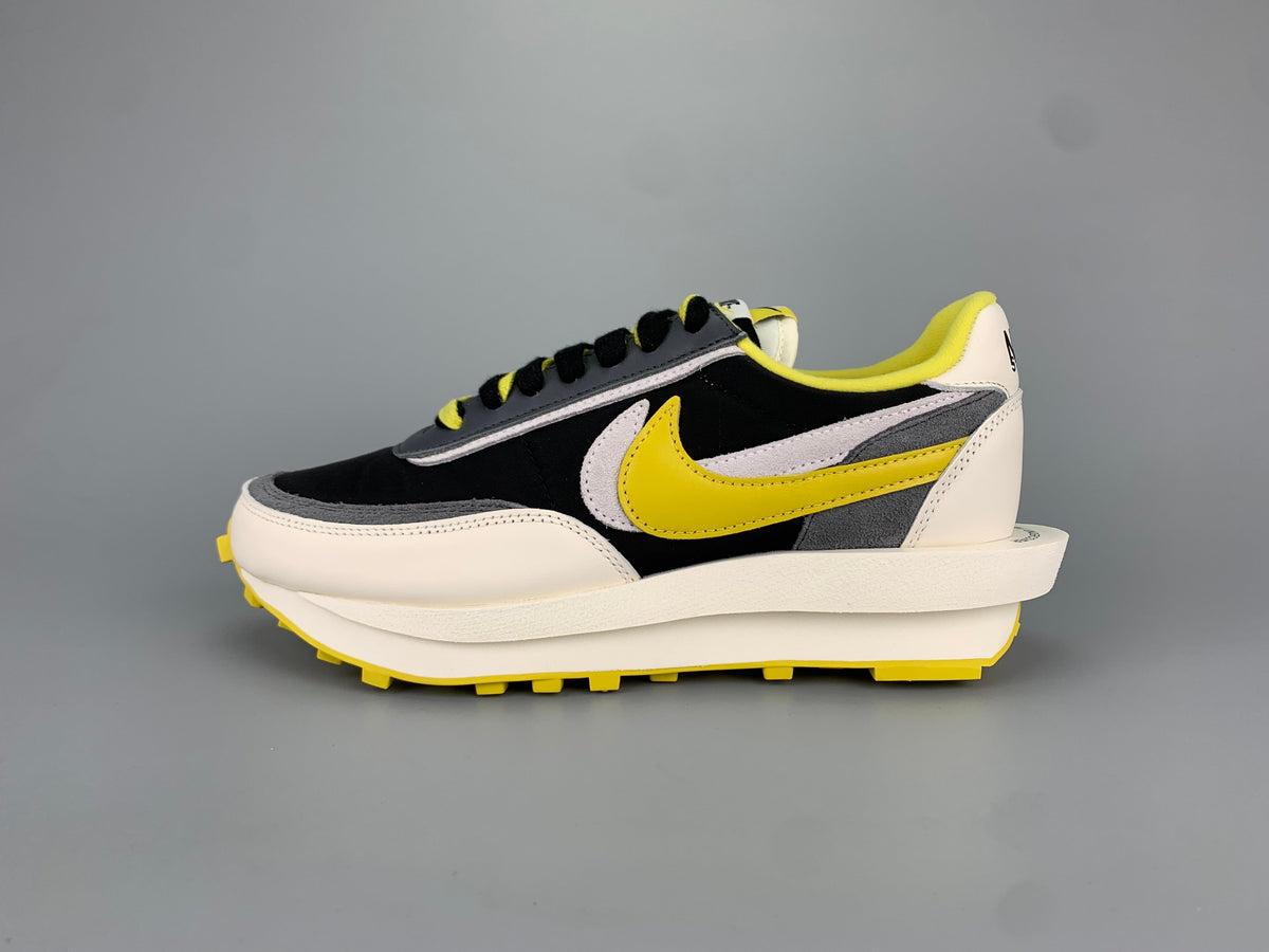 Nike x sacai LDV Waffle Trainers DJ4877-001 - product image from the listing.